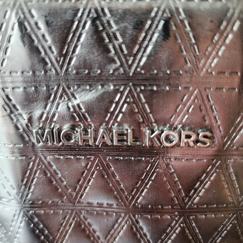 Michael Kors Silver Textured Tote - Picture 2 of 7